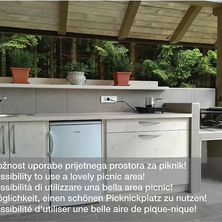 Gostilna S Prenocisci Pav Rakek