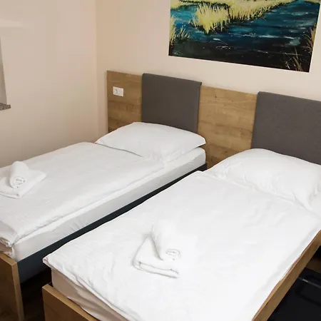 Gostilna S Prenocisci Pav