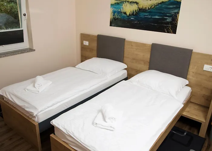 Gostilna S Prenocisci Pav