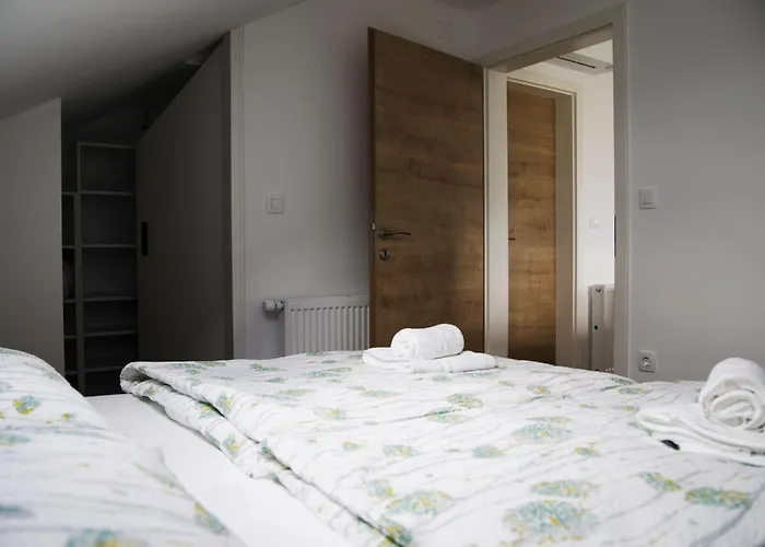 Gostilna S Prenocisci Pav Gasthof Rakek